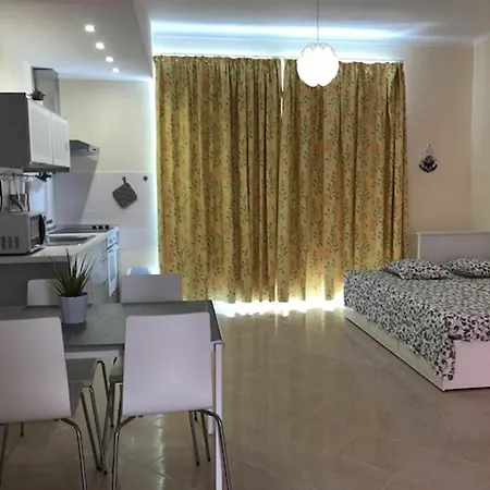 In Portimao, With Wonderful View, Furnished Balcony And Wi * Portimão